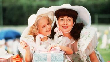 Filmstill: Mommie Dearest